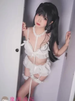 [Cosplay]面饼仙儿 – 脑内少女 白内衣【17P/168.89MB】【百度云】